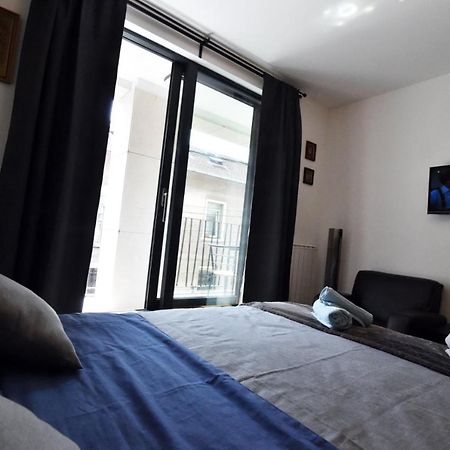 Tayson Square Dorcol New Location Free Garage Apartment Belgrade Luaran gambar