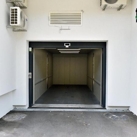 Tayson Square Dorcol New Location Free Garage Apartment Belgrade Luaran gambar